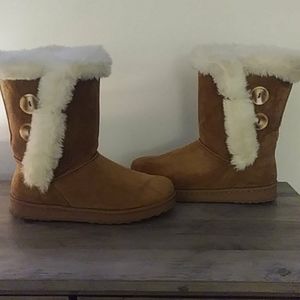 So Abigail Women's Faux-Fur Winter Boots